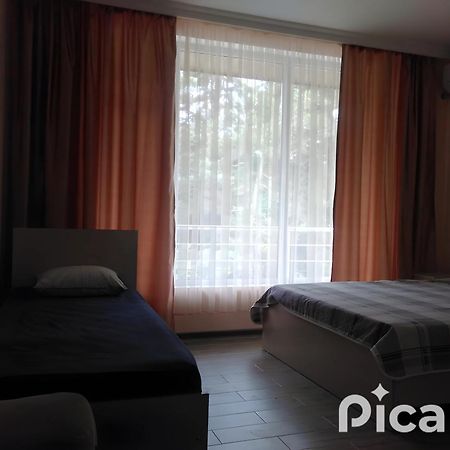 Str.Agmashenebeli 548 Hotel Kobuleti Kültér fotó