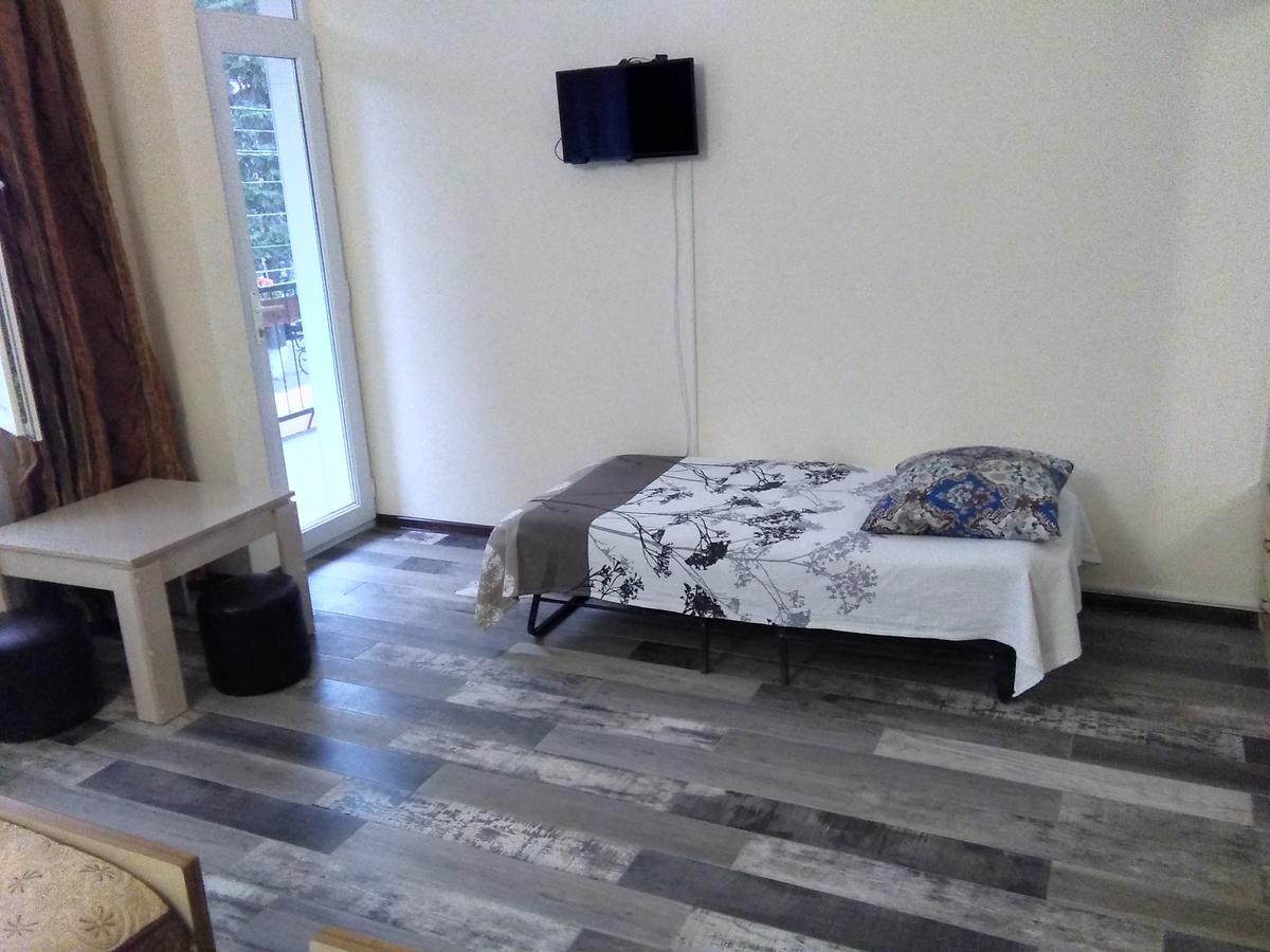 Str.Agmashenebeli 548 Hotel Kobuleti Kültér fotó
