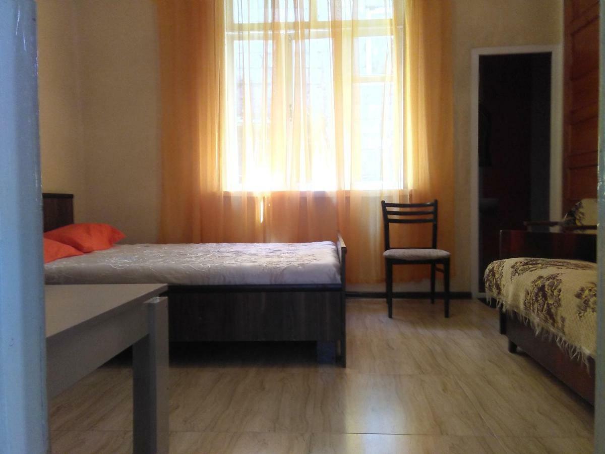 Str.Agmashenebeli 548 Hotel Kobuleti Kültér fotó