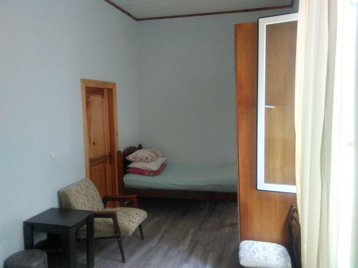 Str.Agmashenebeli 548 Hotel Kobuleti Kültér fotó