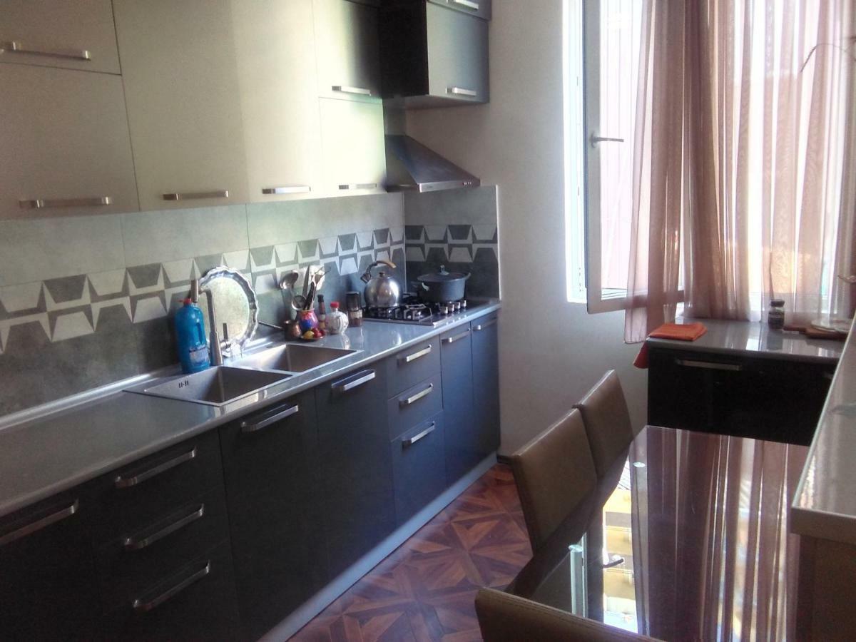Str.Agmashenebeli 548 Hotel Kobuleti Kültér fotó