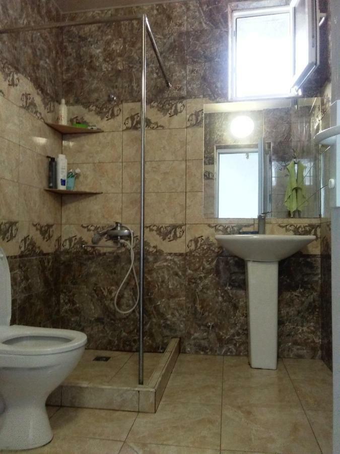 Str.Agmashenebeli 548 Hotel Kobuleti Kültér fotó