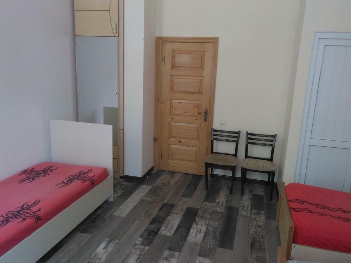 Str.Agmashenebeli 548 Hotel Kobuleti Kültér fotó